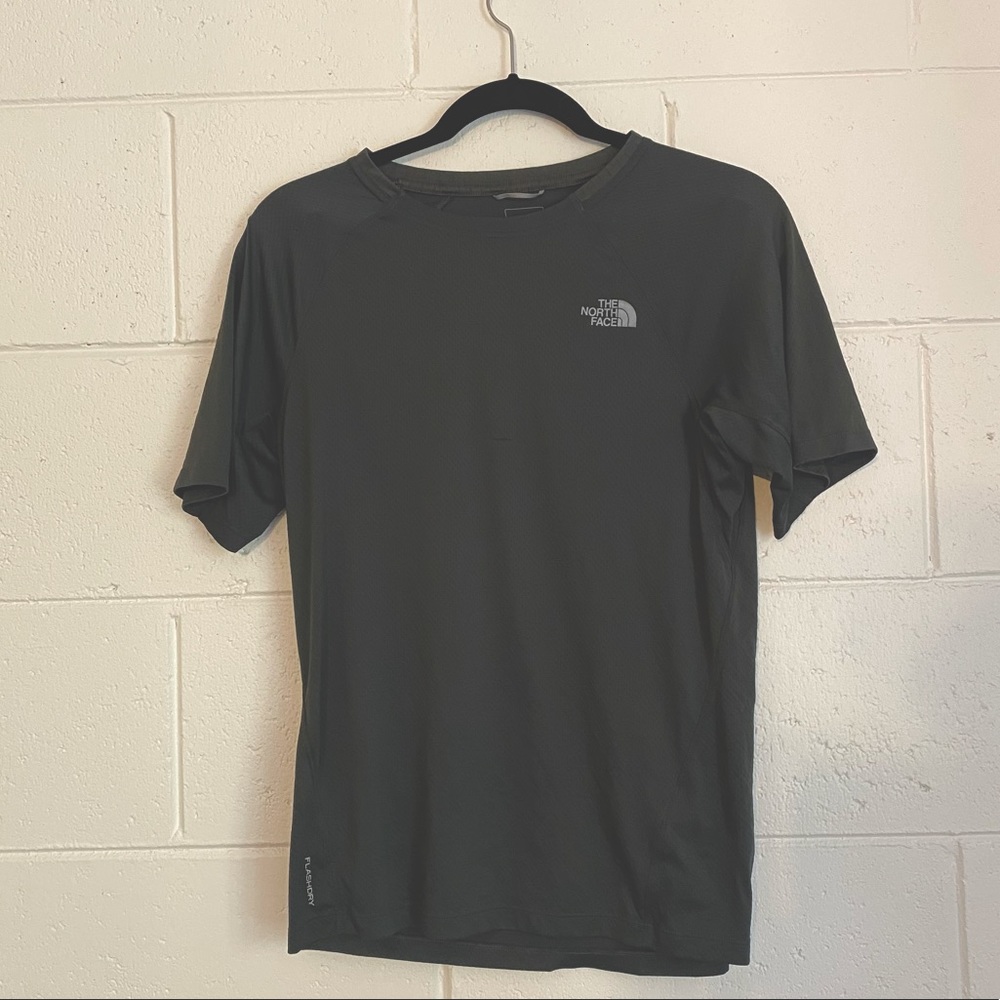 Men’s The North Face running shirt